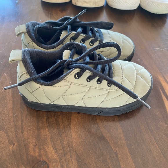 Toddler Shoe Lot Zara - Like new - Picture 9 of 10